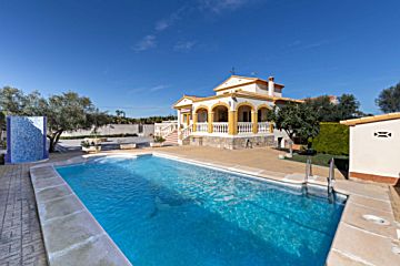 Imagen 1 Venta de casa con piscina en Centro (Alicante)